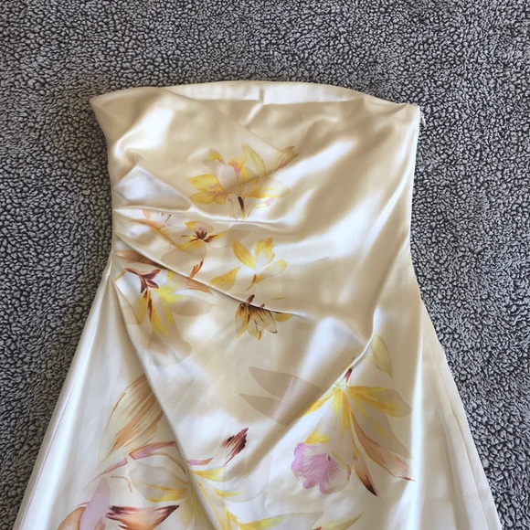 Cocktail Bustier Dress 🌸 - Picture 2 of 7